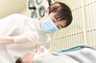 矯正認定医・蓮見　